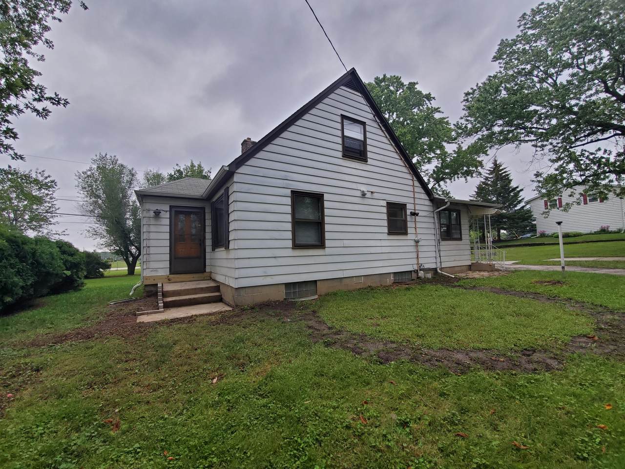9078 27th St - Photo 1