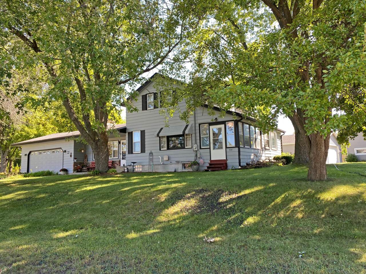 559 Wisconsin Ave - Photo 1