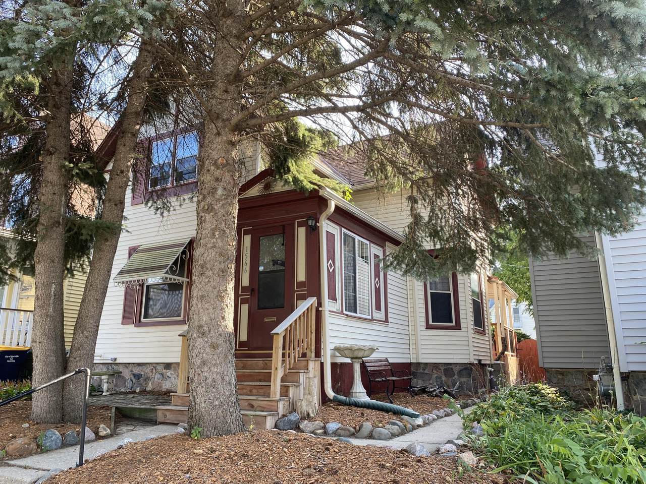 1566 80th St - Photo 1