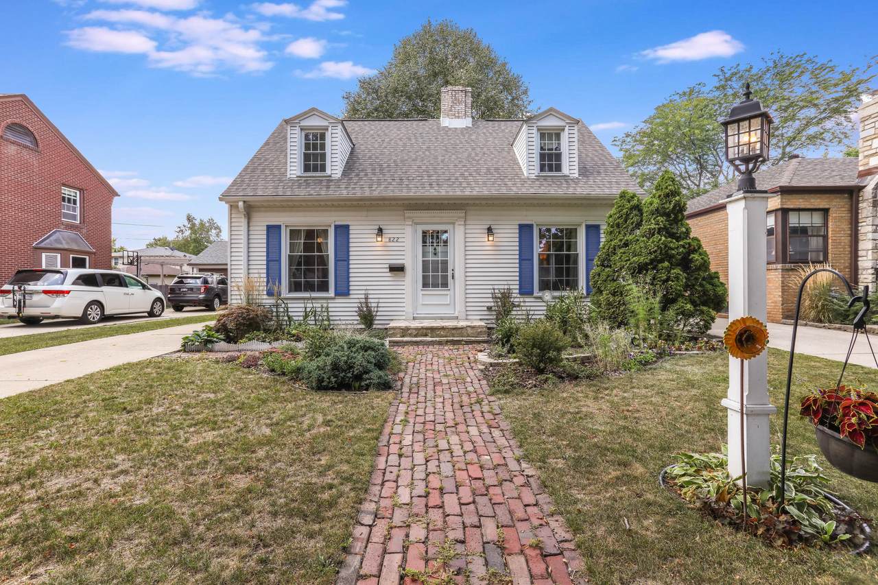 822 Russet St - Photo 1