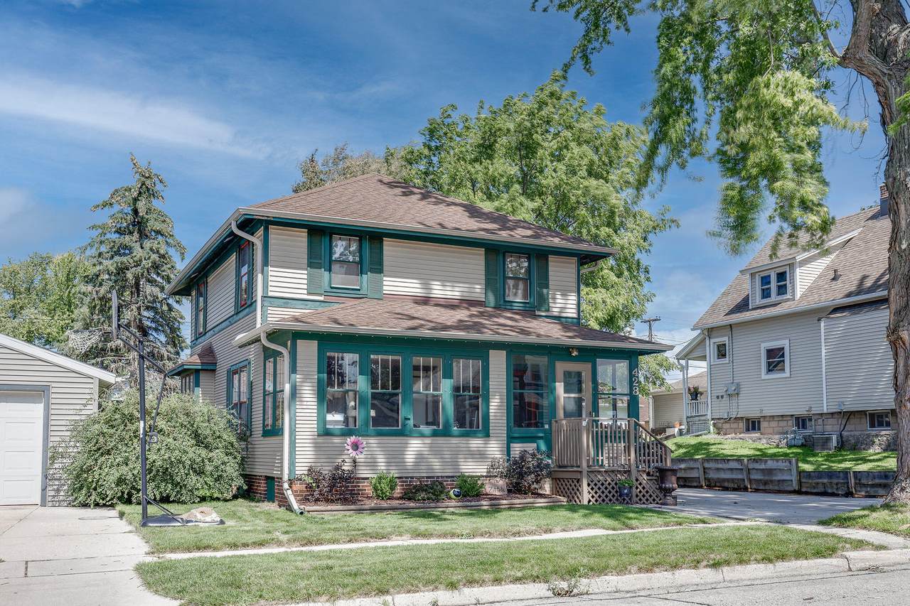 428 Washington St - Photo 1