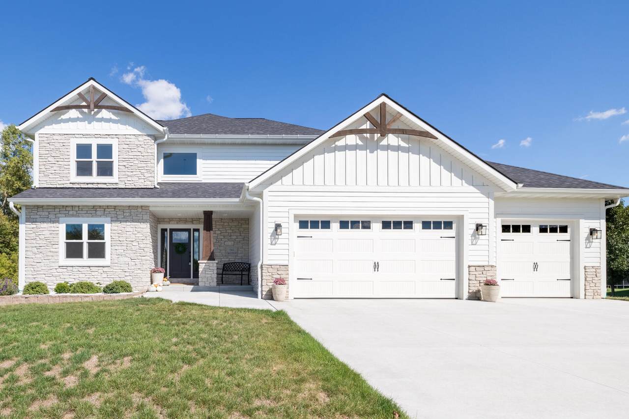 S65W22670 Garrett Dr - Photo 1