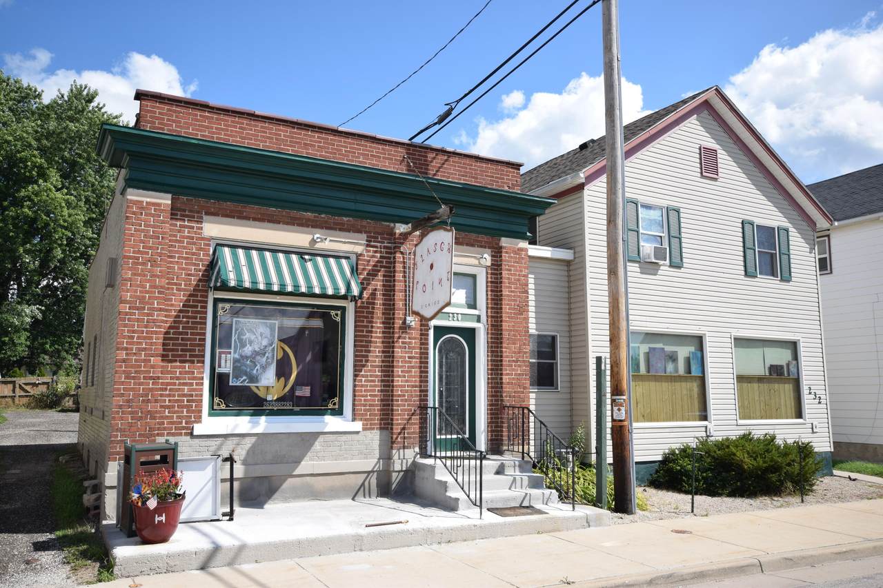 230 Main St - Photo 1