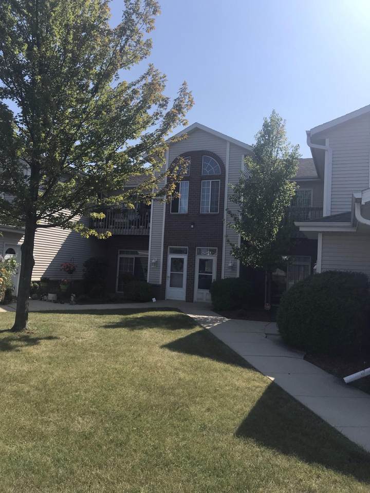 1301 College Ave - Photo 1