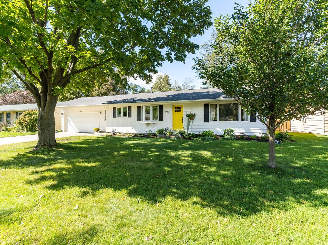 1026 28th St S - Photo 1