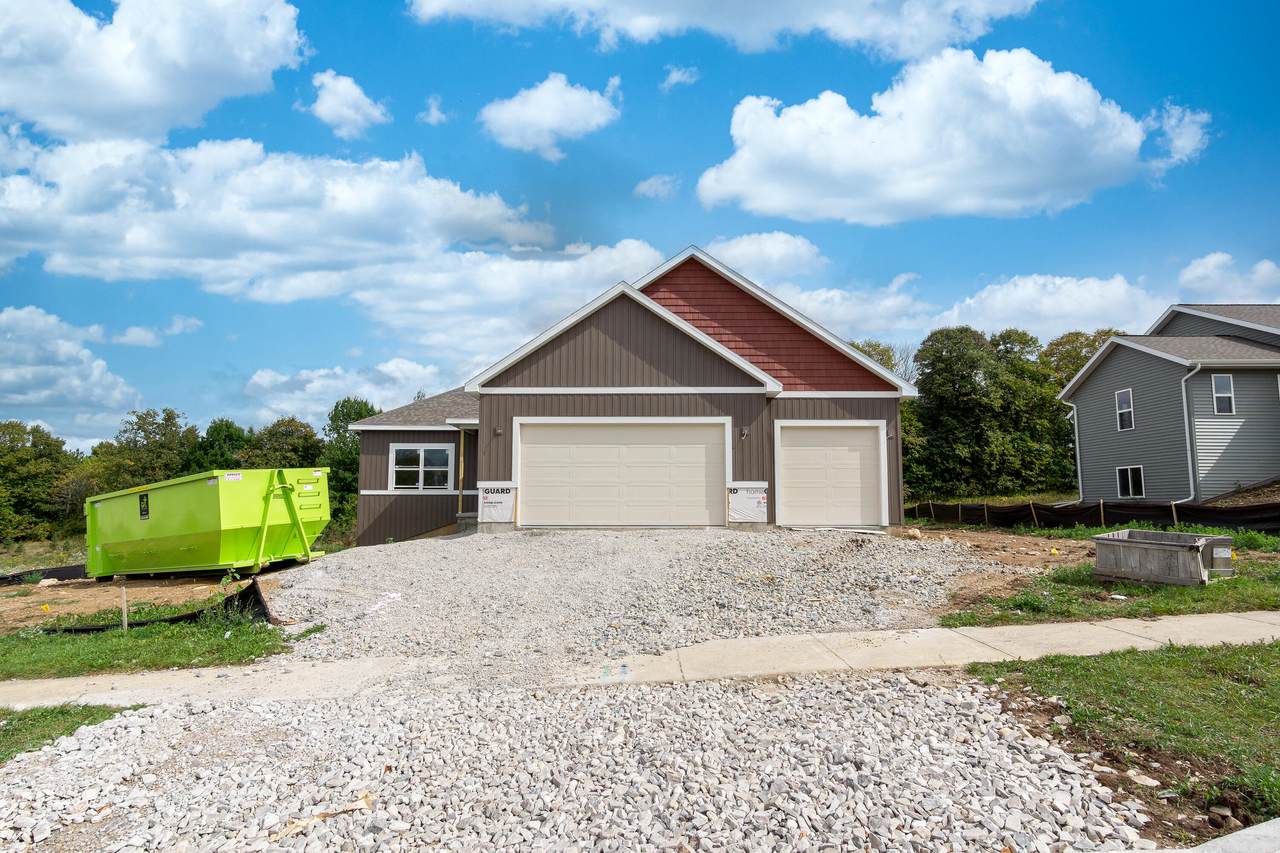 664 Valley View Rd - Photo 1