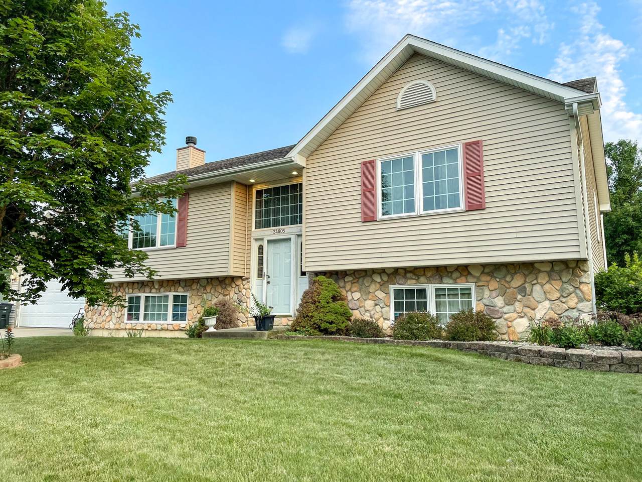 24805 61st St - Photo 1