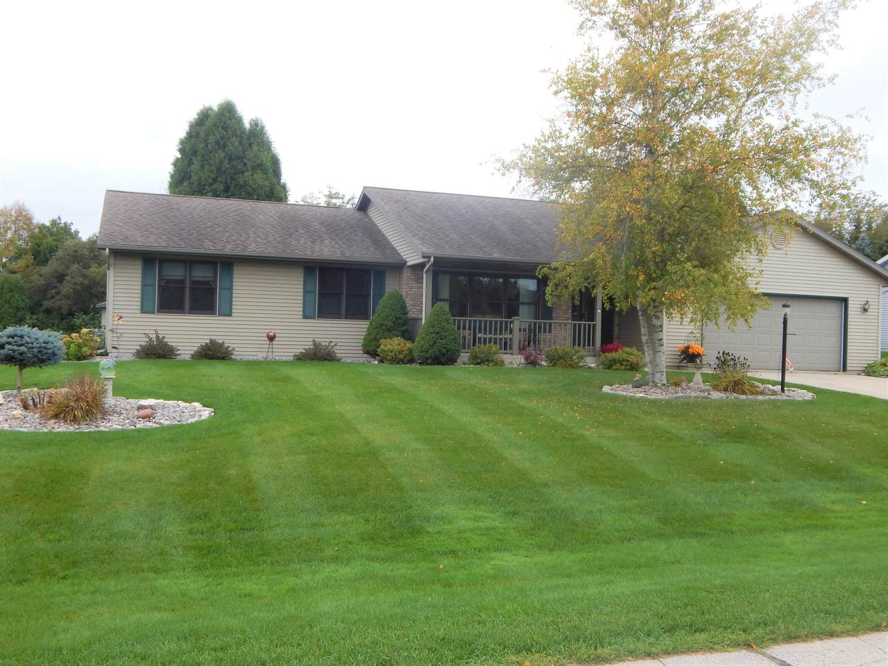 4831 Homestead Ln - Photo 1