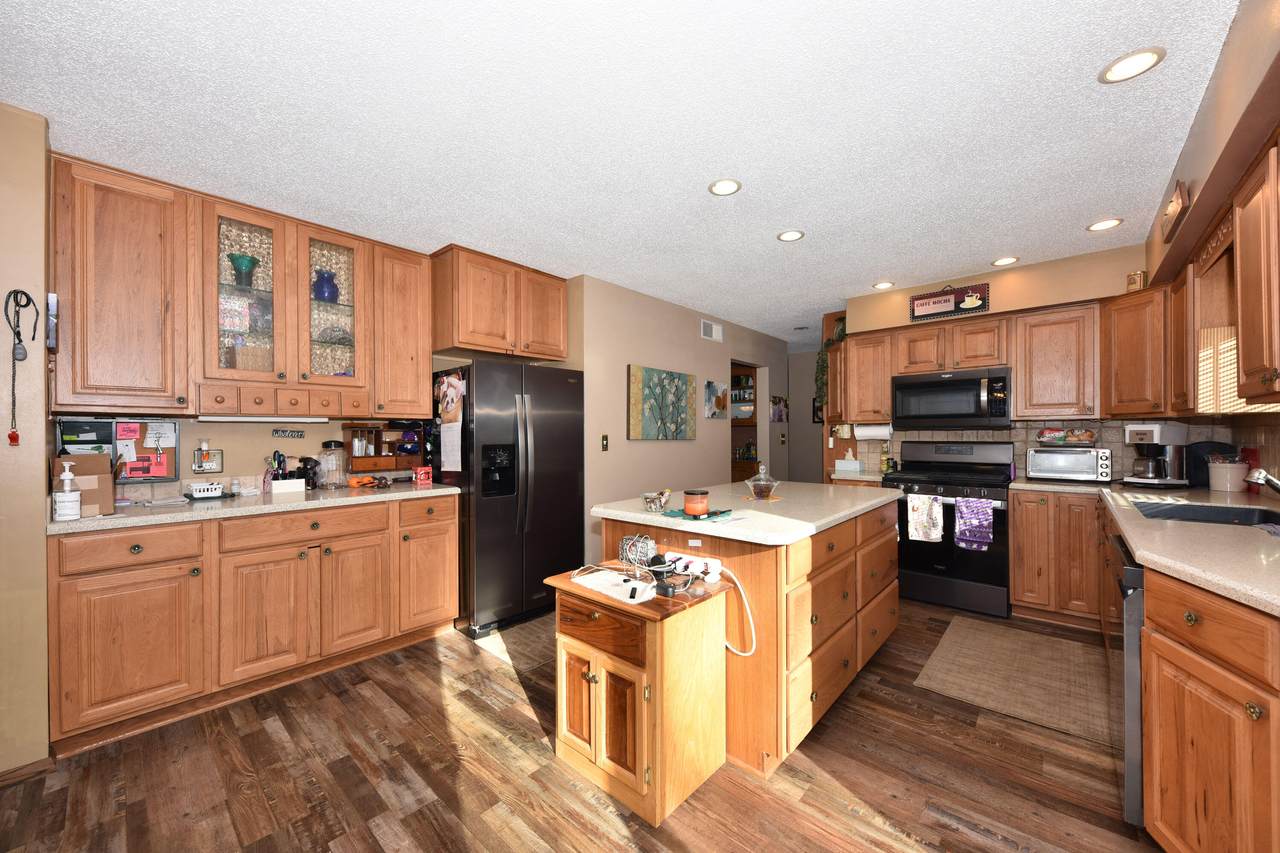 W210N11190 Mountbrooke Dr - Photo 1