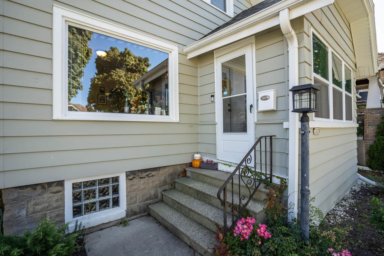 2028 68th St - Photo 1