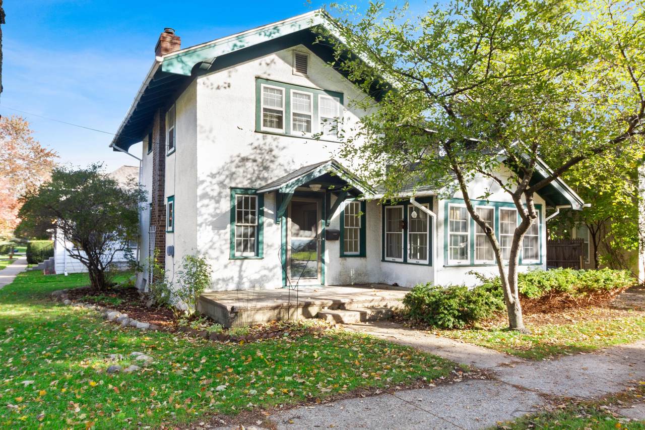 401 Mcdowell St - Photo 1