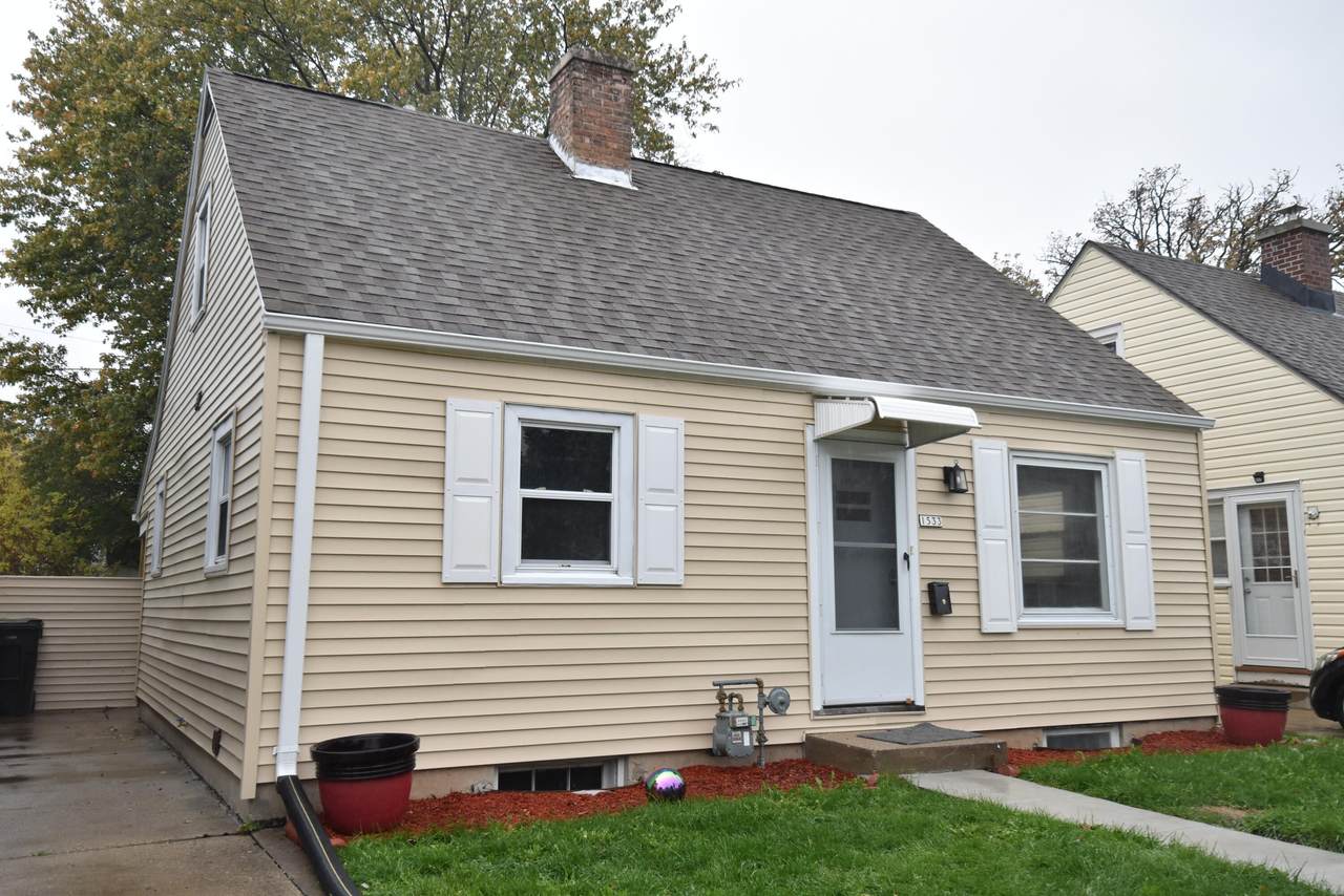 1533 92nd St - Photo 1