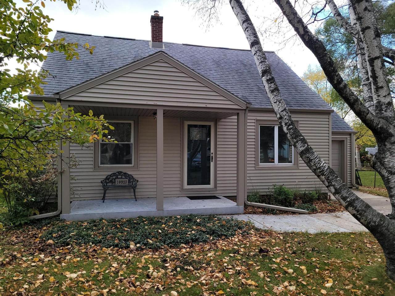 10923 Marion St - Photo 1