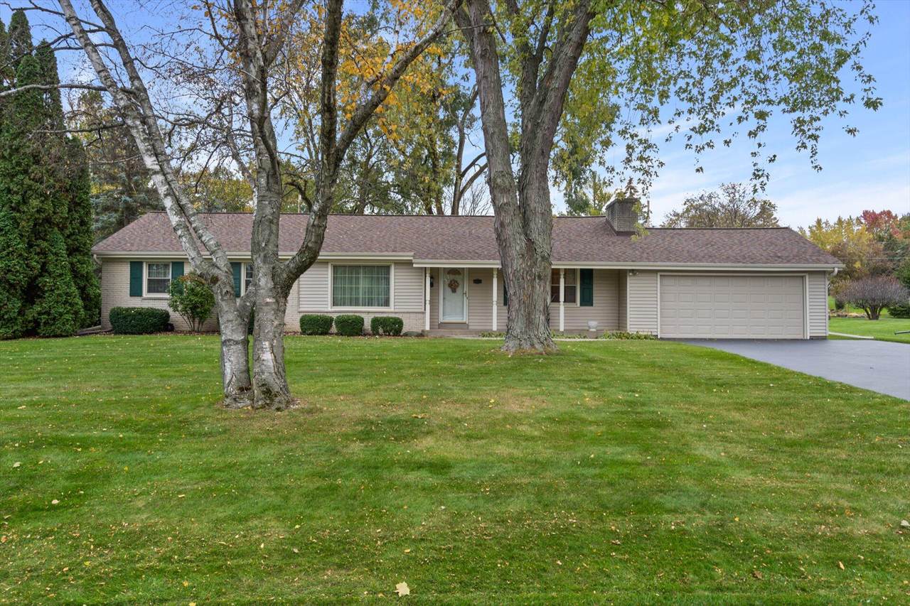 21325 Birdseye Ln - Photo 1