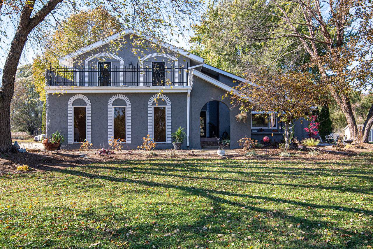 406 Maryl St - Photo 1