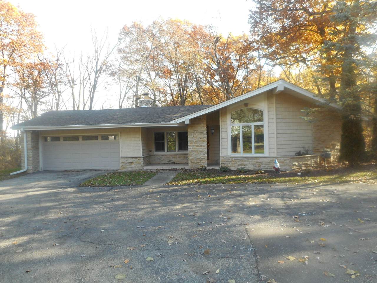 6941 Settler Ave - Photo 1