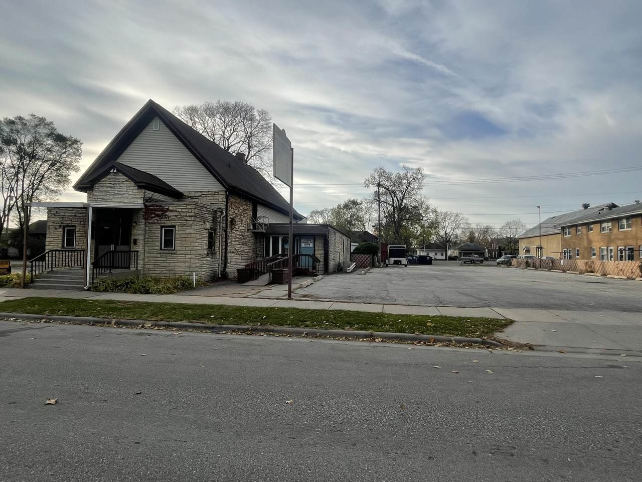 720 -726 7th St S - Photo 1