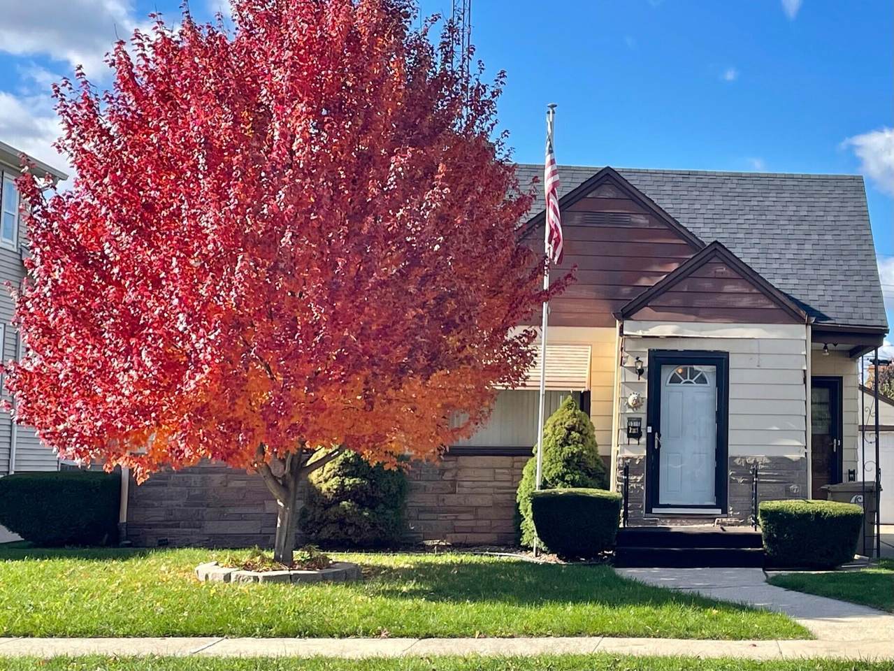 5316 36th Ave - Photo 1