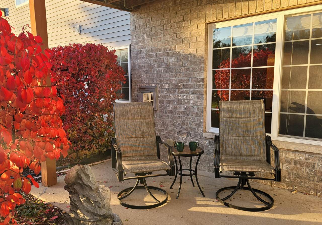 2209 University Dr - Photo 1