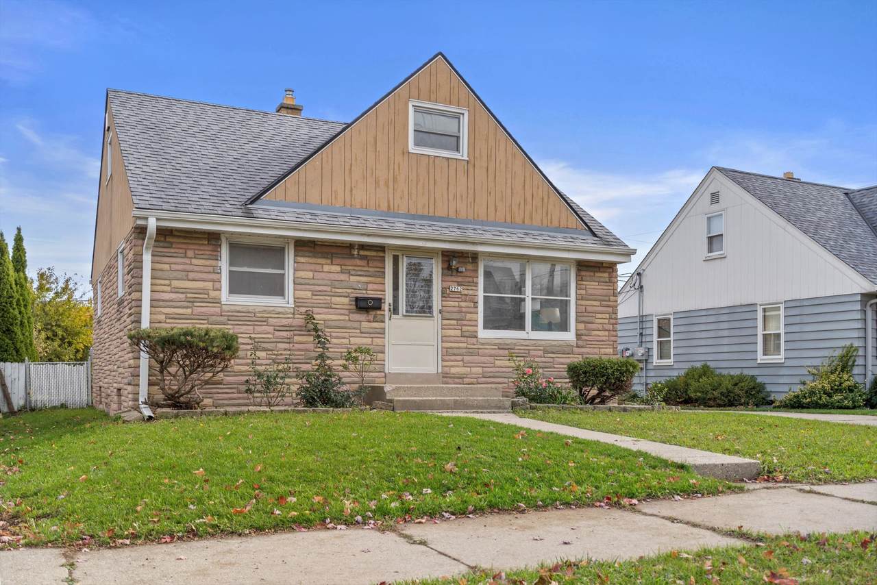 2762 64th St - Photo 1
