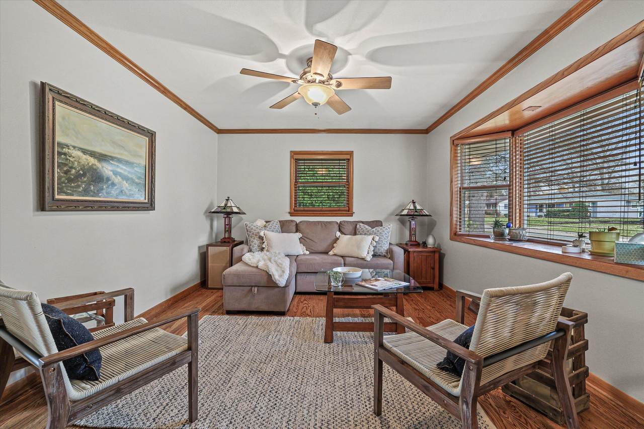 7420 Endicott Ave - Photo 1
