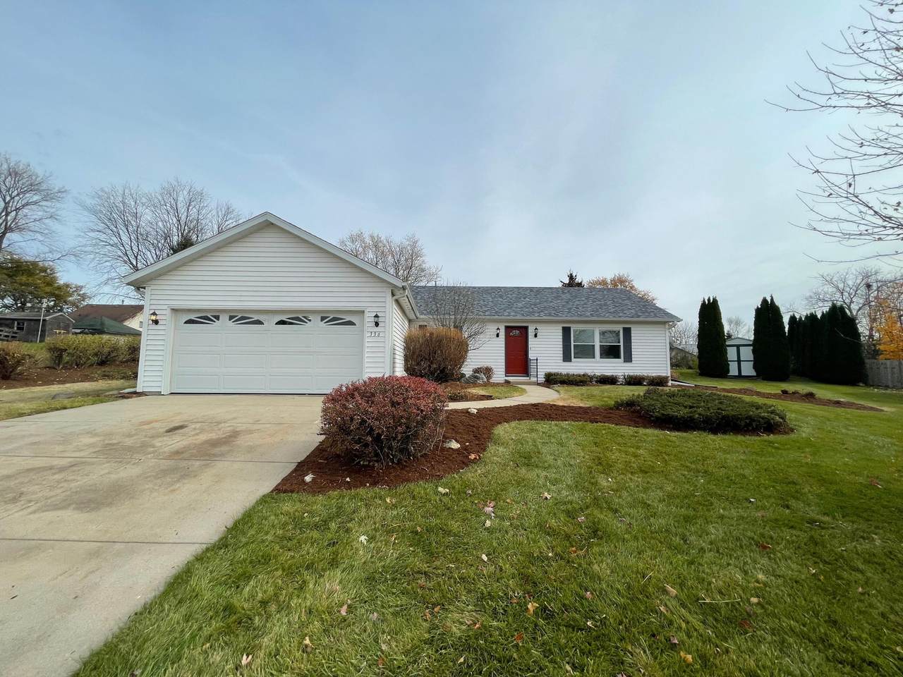 336 Birchwood Ln - Photo 1