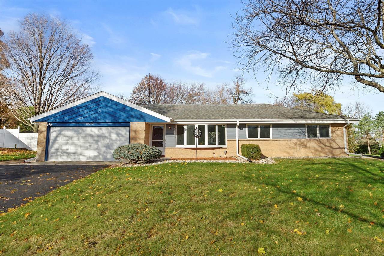 13210 Howard Ave - Photo 1