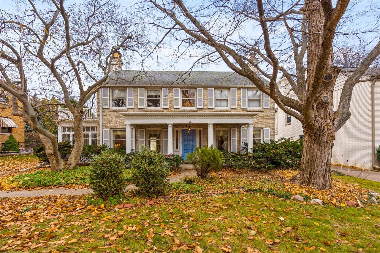 8128 Wisconsin Ave - Photo 1