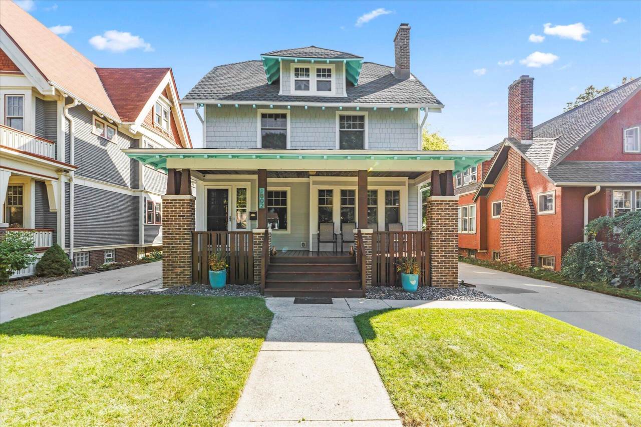 1802 49th St - Photo 1