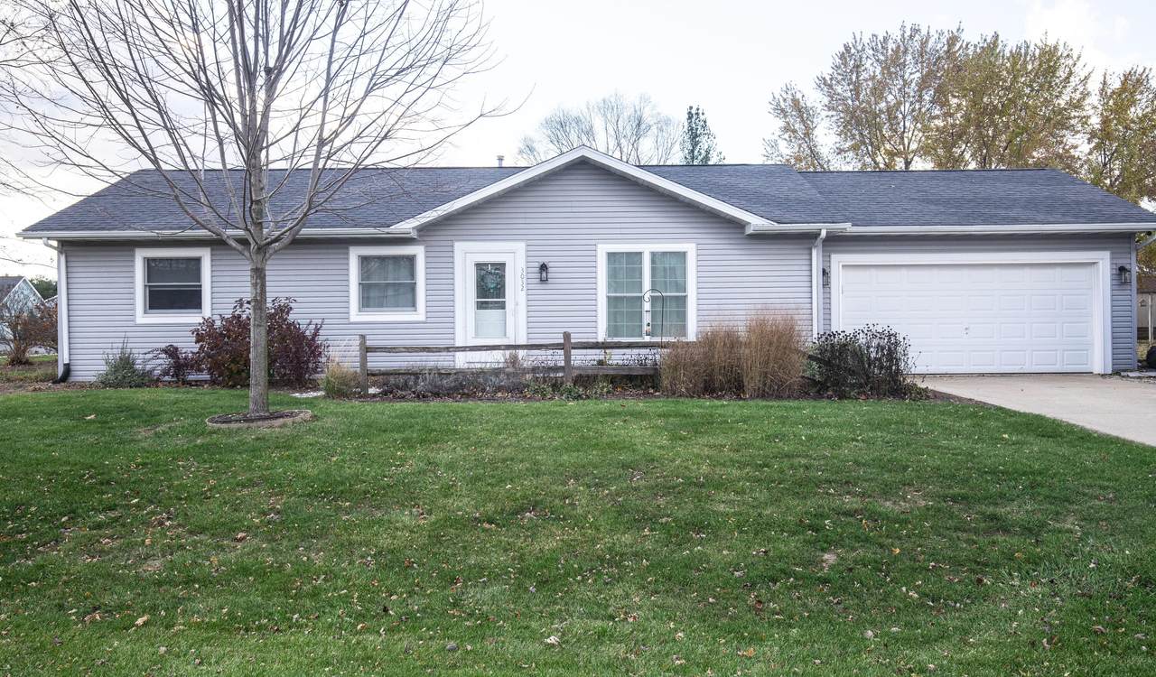 3032 Circle Dr - Photo 1