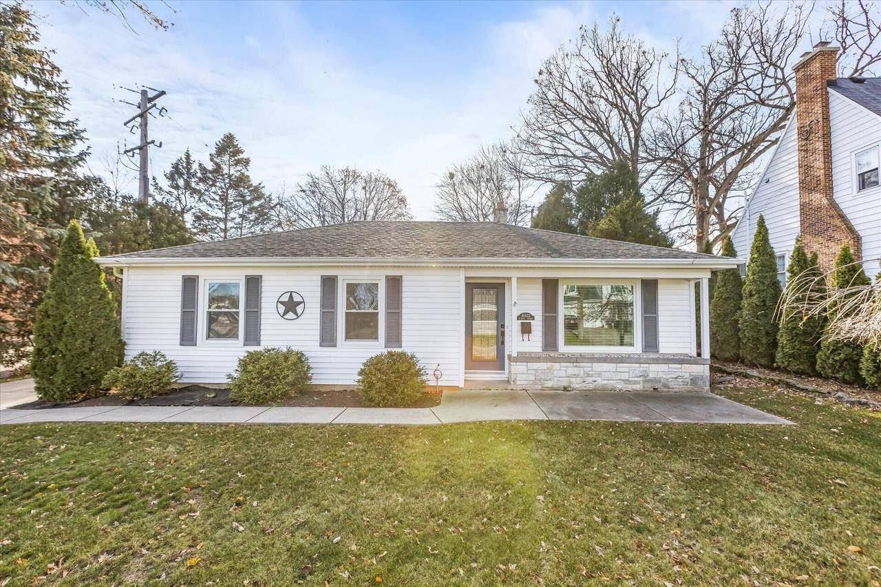 10833 Denis Ave - Photo 1