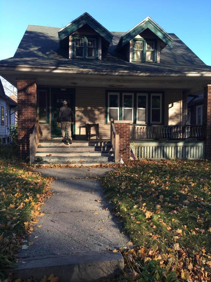 2934 41st St - Photo 1