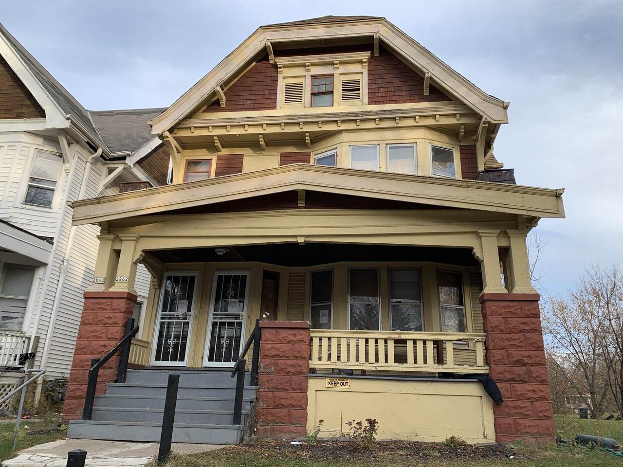 2862 24th Pl - Photo 1