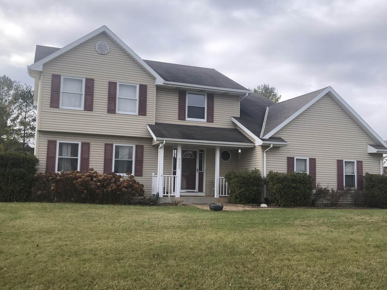 N6225 Shadybrook Ln - Photo 1