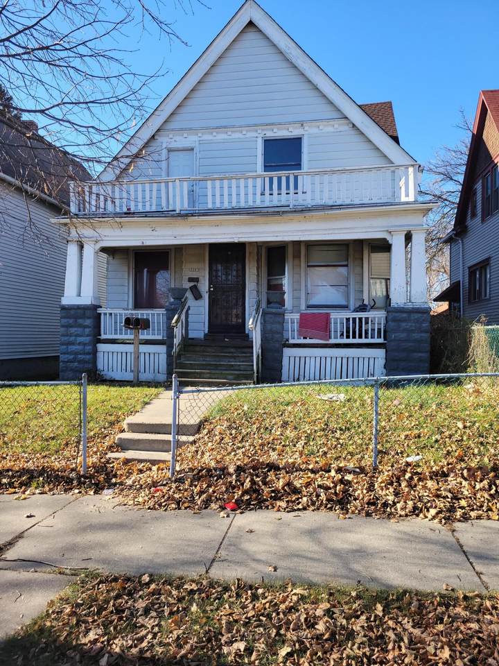 3283 8th St - Photo 1