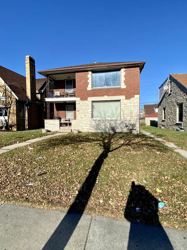 4112 Capitol Dr - Photo 1