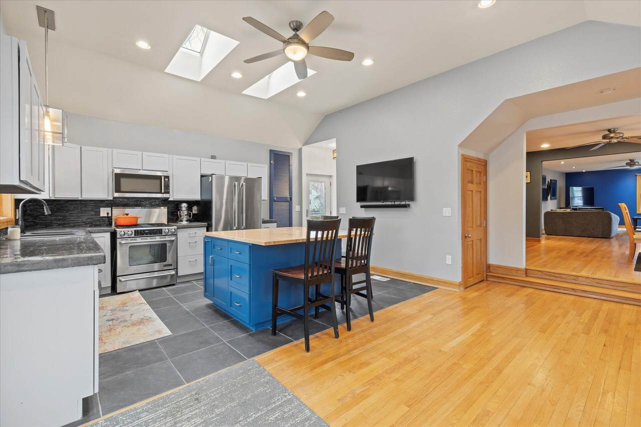 S77W25220 National Ave - Photo 1