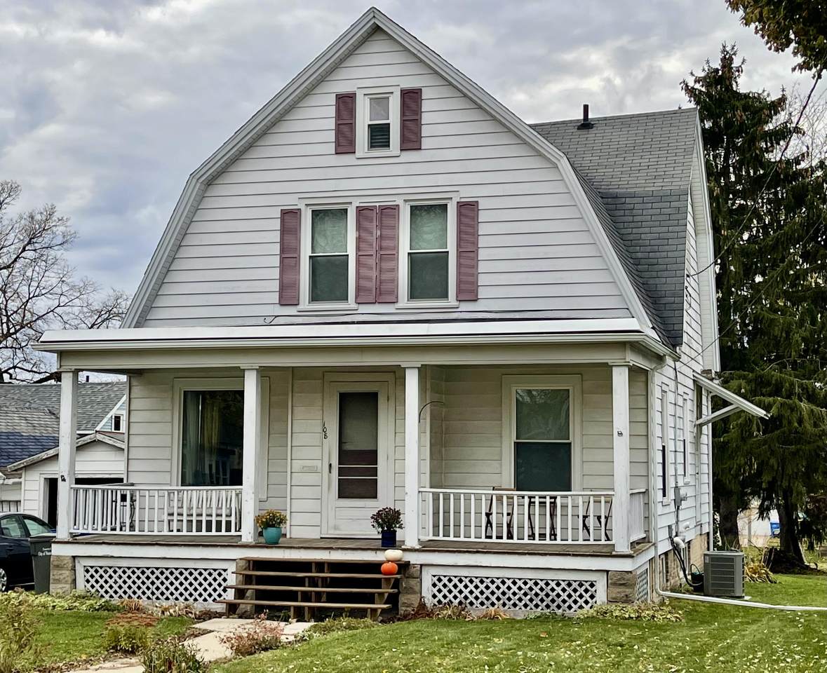 108 Warren St - Photo 1