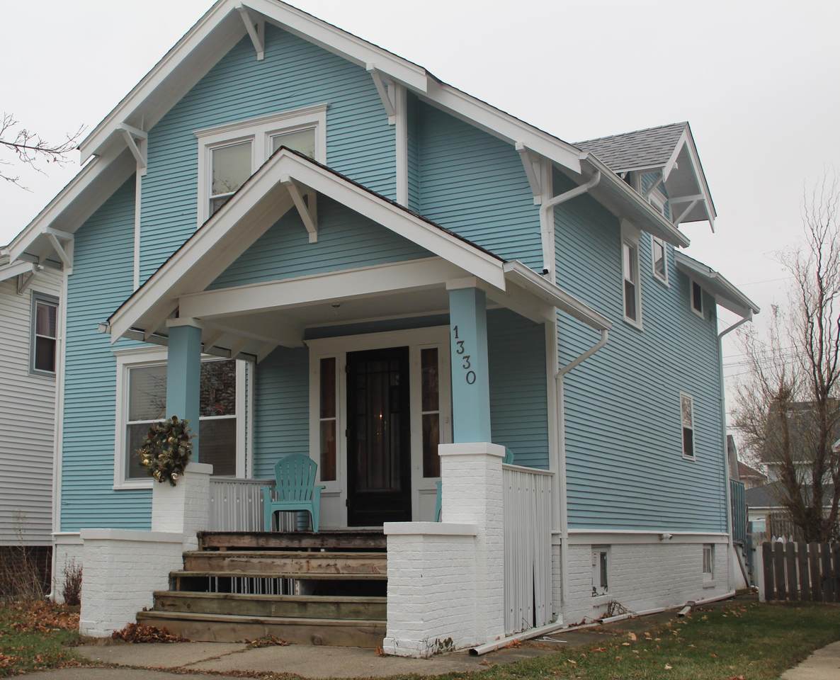 1330 Quincy Ave - Photo 1
