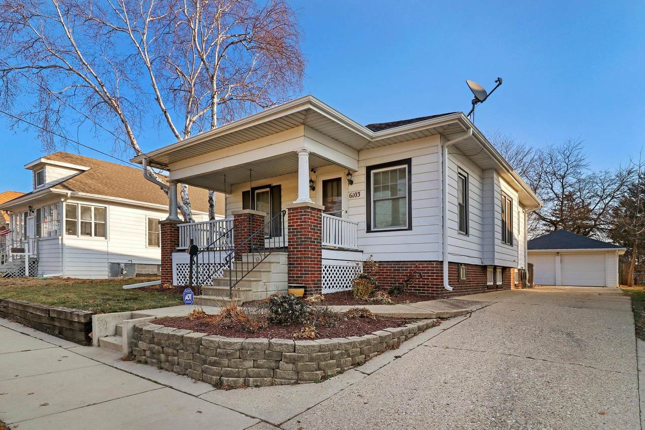 6103 37th Ave - Photo 1