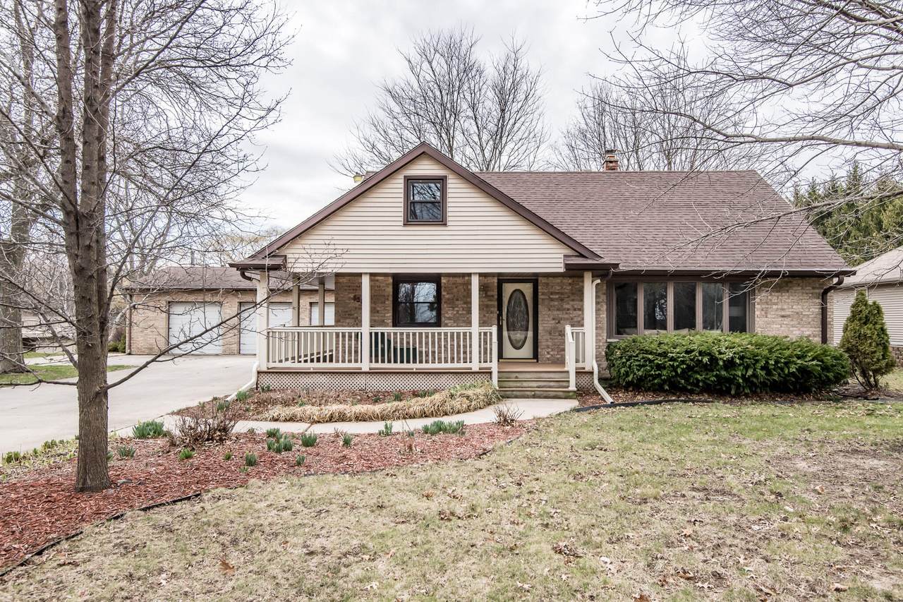 3312 47th Ave - Photo 1