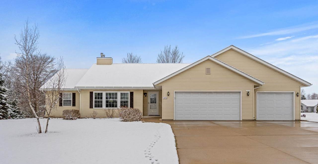 223 Quail Cir - Photo 1