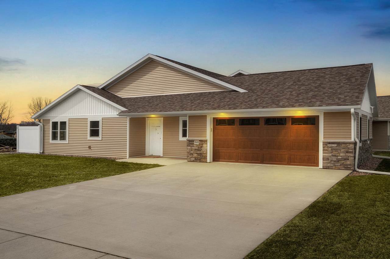 3849 Sunnyside Dr W - Photo 1