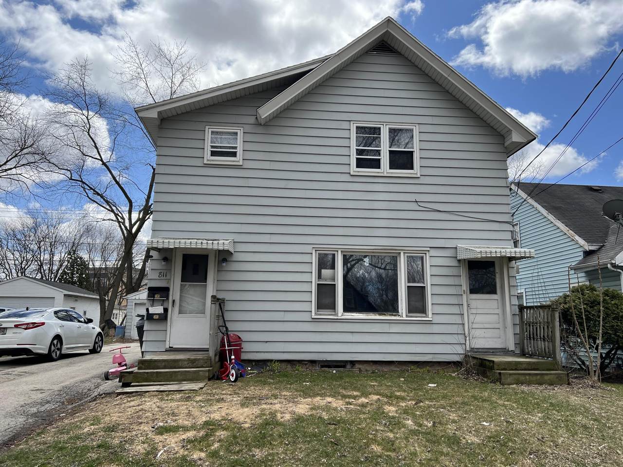 811 Rock St - Photo 1
