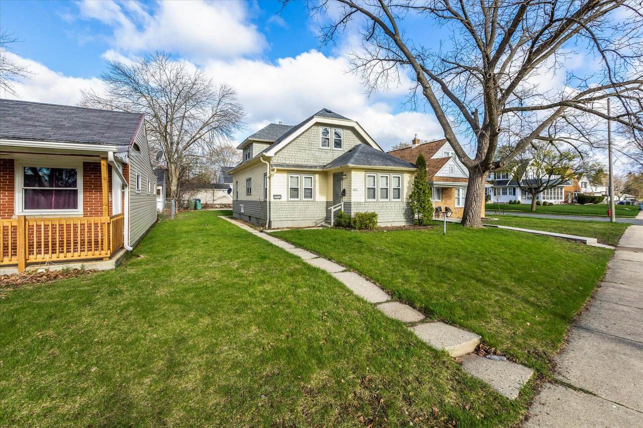 5833 32nd St - Photo 1