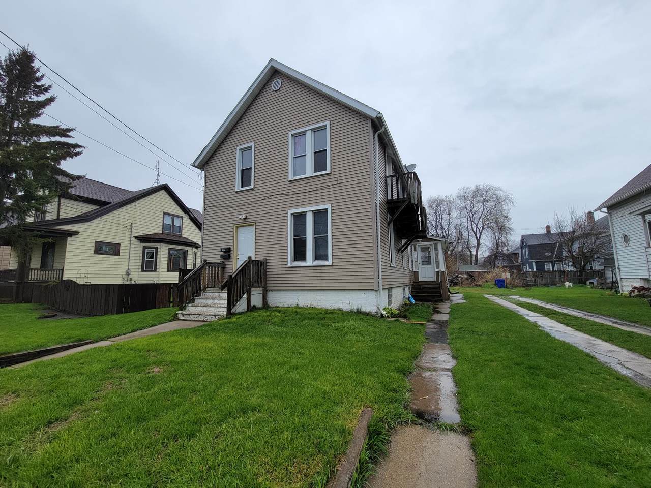 1814 62nd St - Photo 1