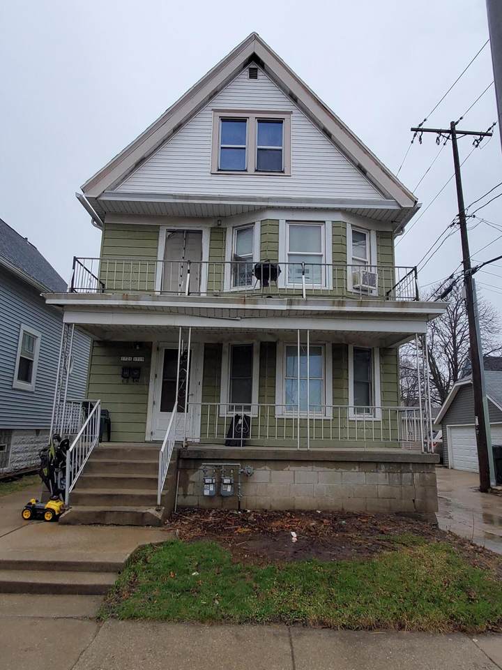 1719 61st St - Photo 1