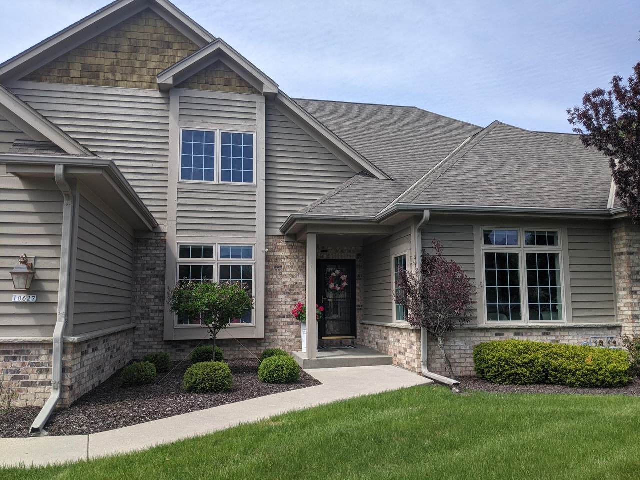 10627 Hidden Creek Dr - Photo 1