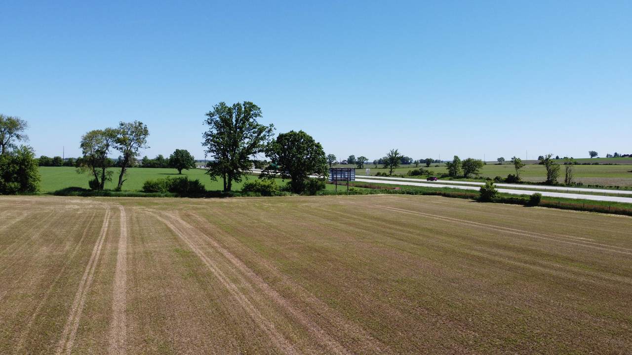 950 East Ave - Photo 1