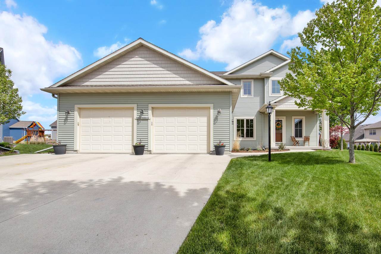 N163W20515 Blossom Ct - Photo 1